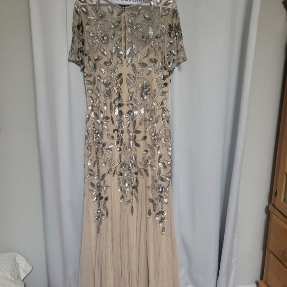Dress - Picture 2 of 3